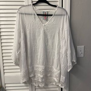 Johnny Was White Eyelet Applique Tunic, Size Large